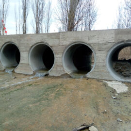 NETWORK OF ROADS AND DRAINAGES OF THE LAND CONCENTRATION AREA OF GALLIPIENZO (NAVARRA)